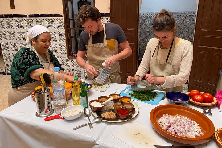 Half-Day Cooking Class with Local Chef Laila in Marrakech